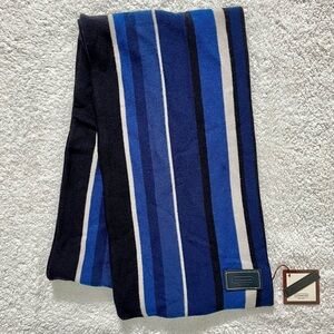 Coach NWT 100% Merino Wool Reversible Muffler/Scarf, Blue